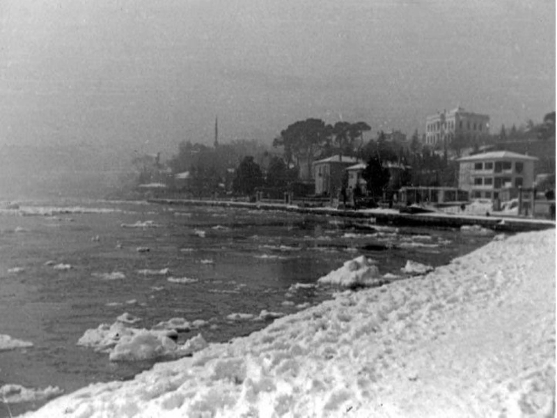 1954 - İstanbul'da yaşanan büyük kış mevsimi 61